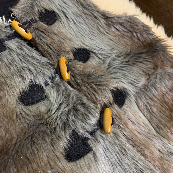 Gorgeous faux fur vest - Picture 2 of 5